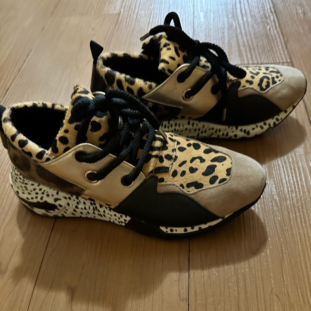 Steve Madden Women’s Cliff Platform Sneakers Cheetah Color Block Cow Hair